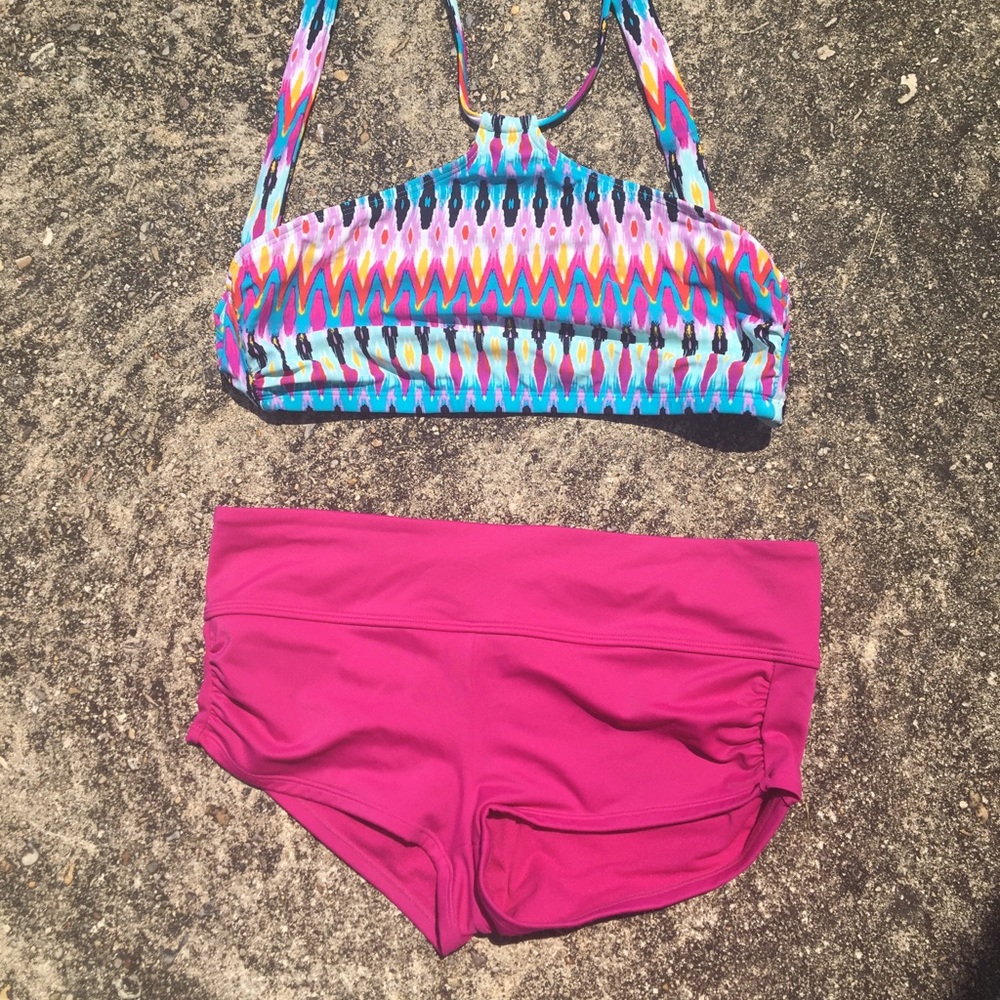 Athleta halter high bikini top medium, and shirred shorts small in magenta